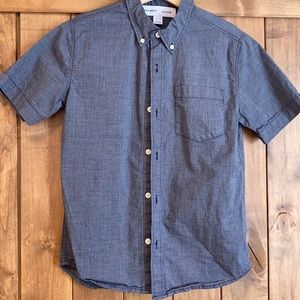 Old Navy Sz L short sleeve button down.